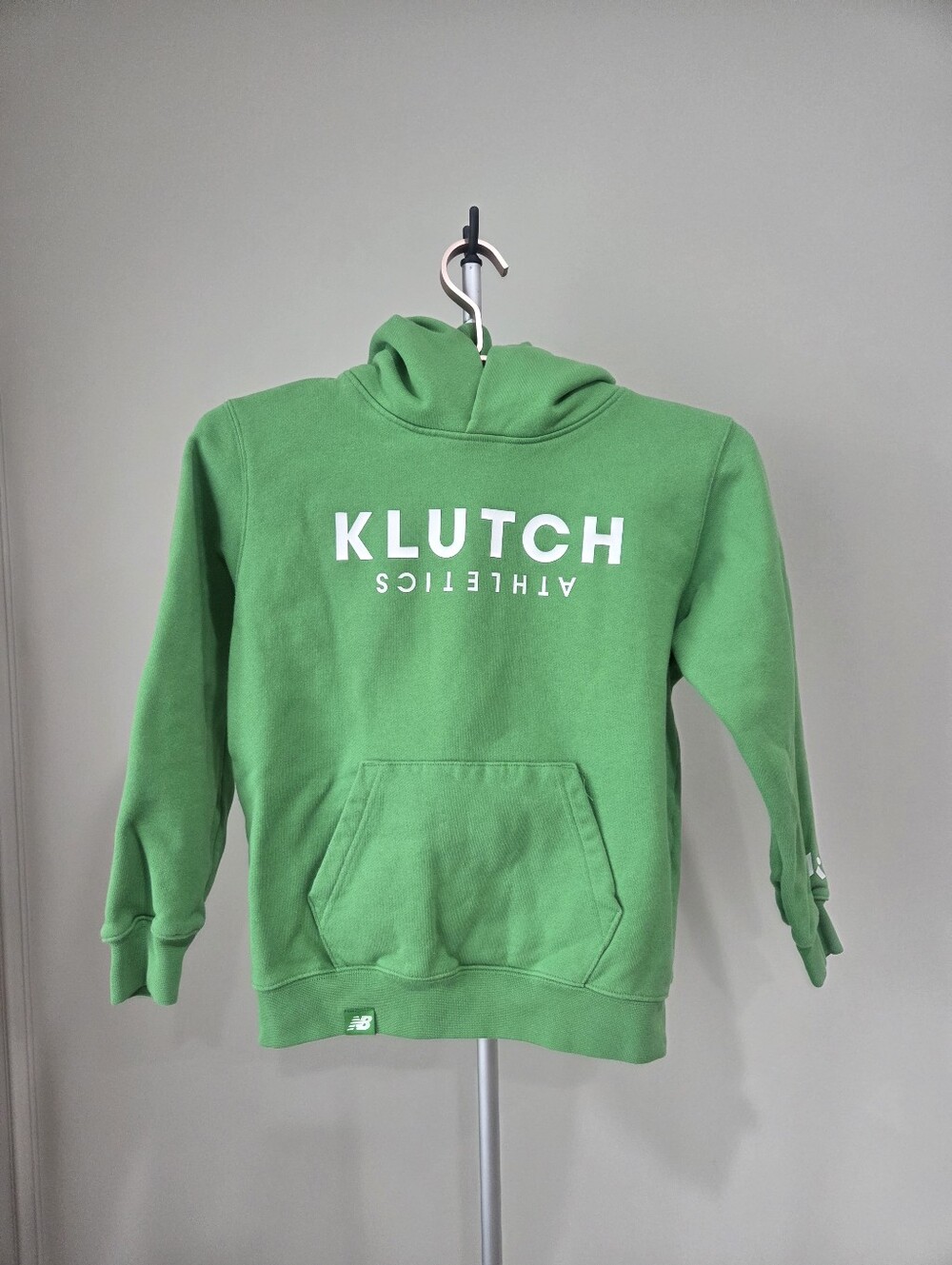 Klutch Athletics Boys Green Hoodie Sz.L